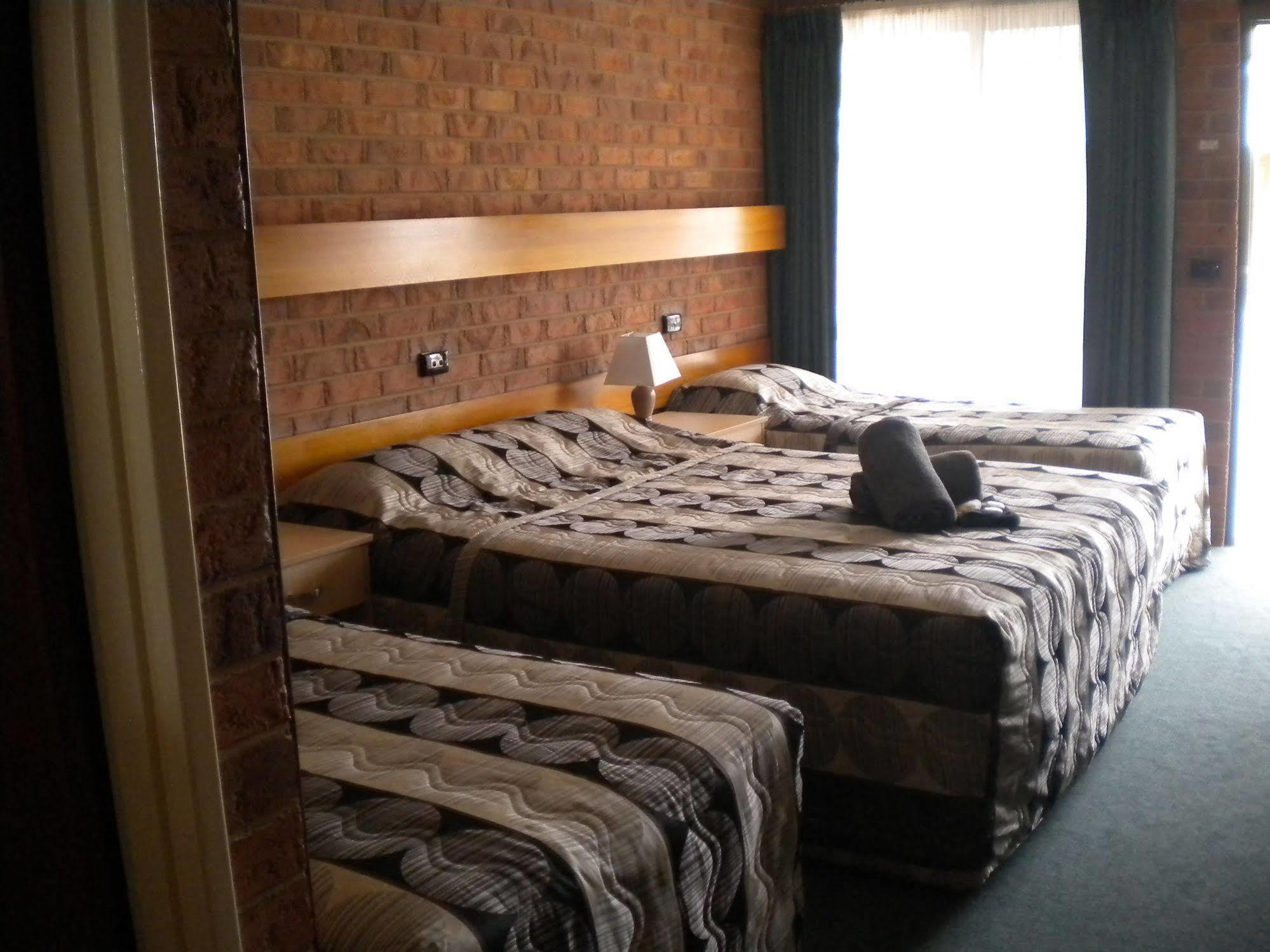 Moama Central Motel Echuca Exterior photo